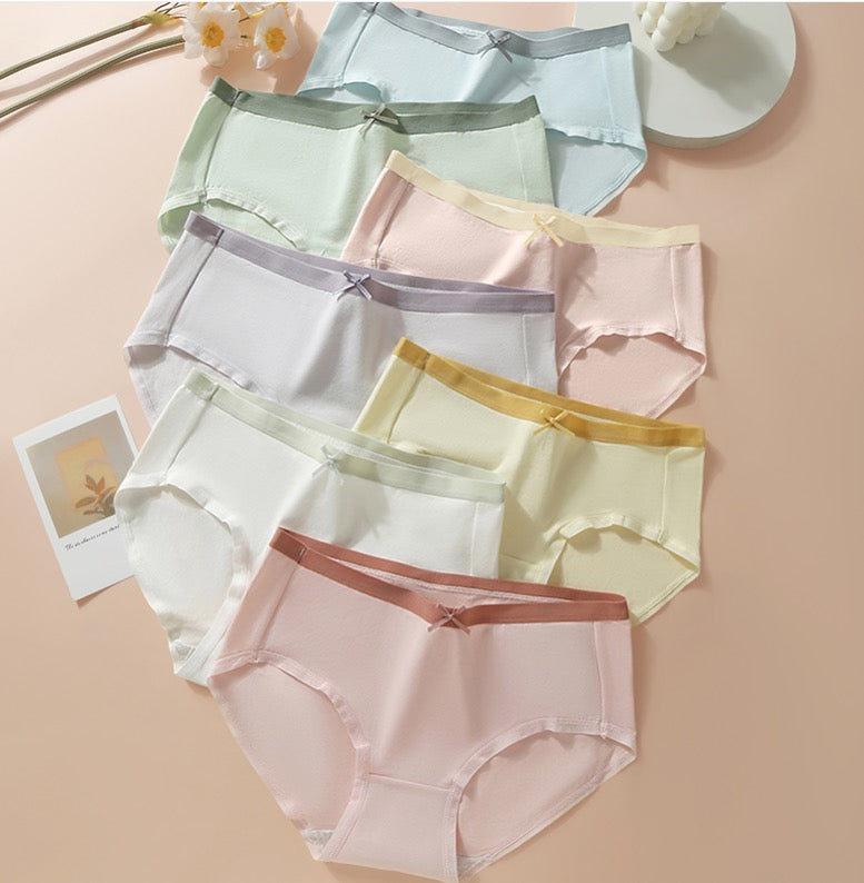 Low-Rise Briefs - Style 8744